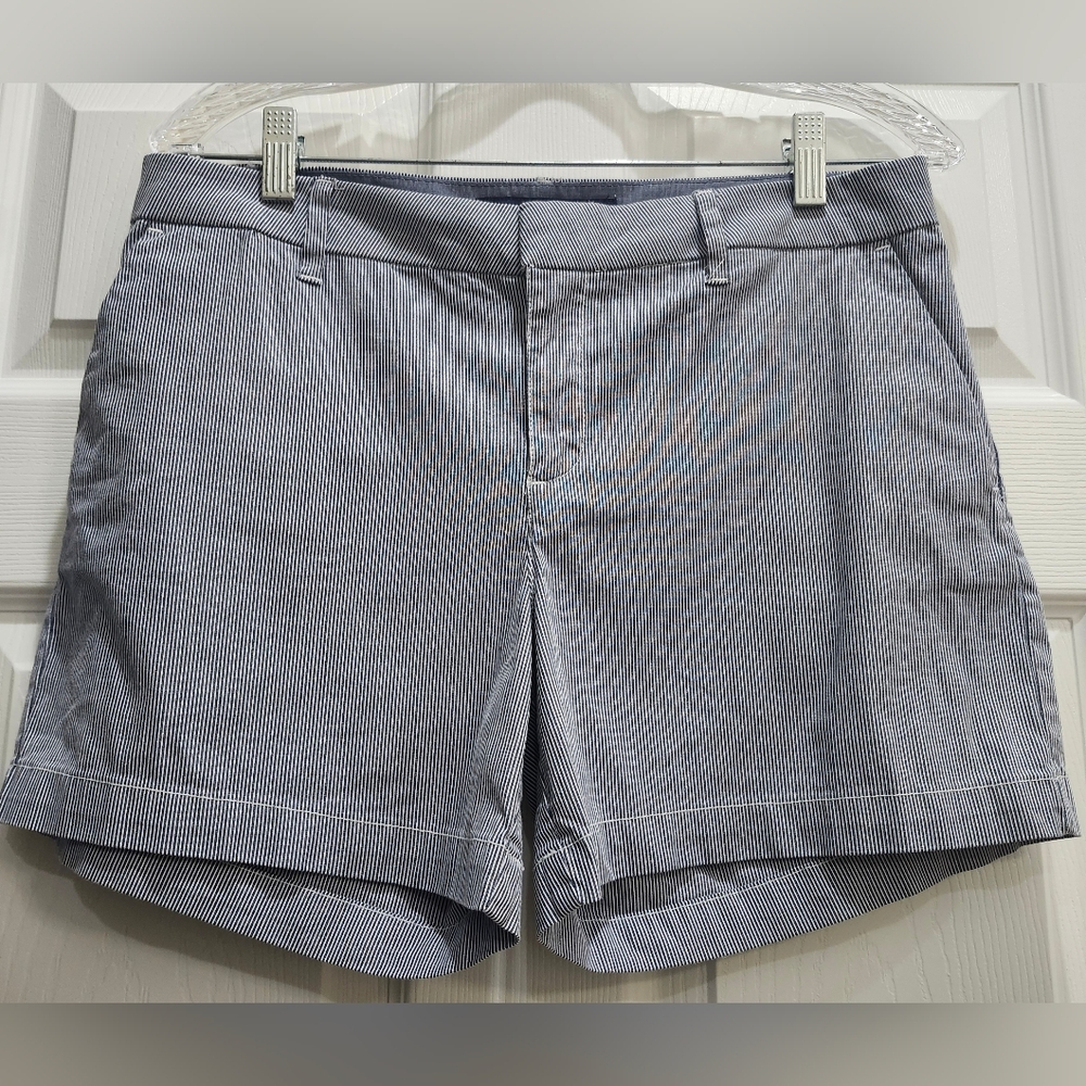 Tommy Hilfiger Chino Shorts Size 8 Blue & White Stripe